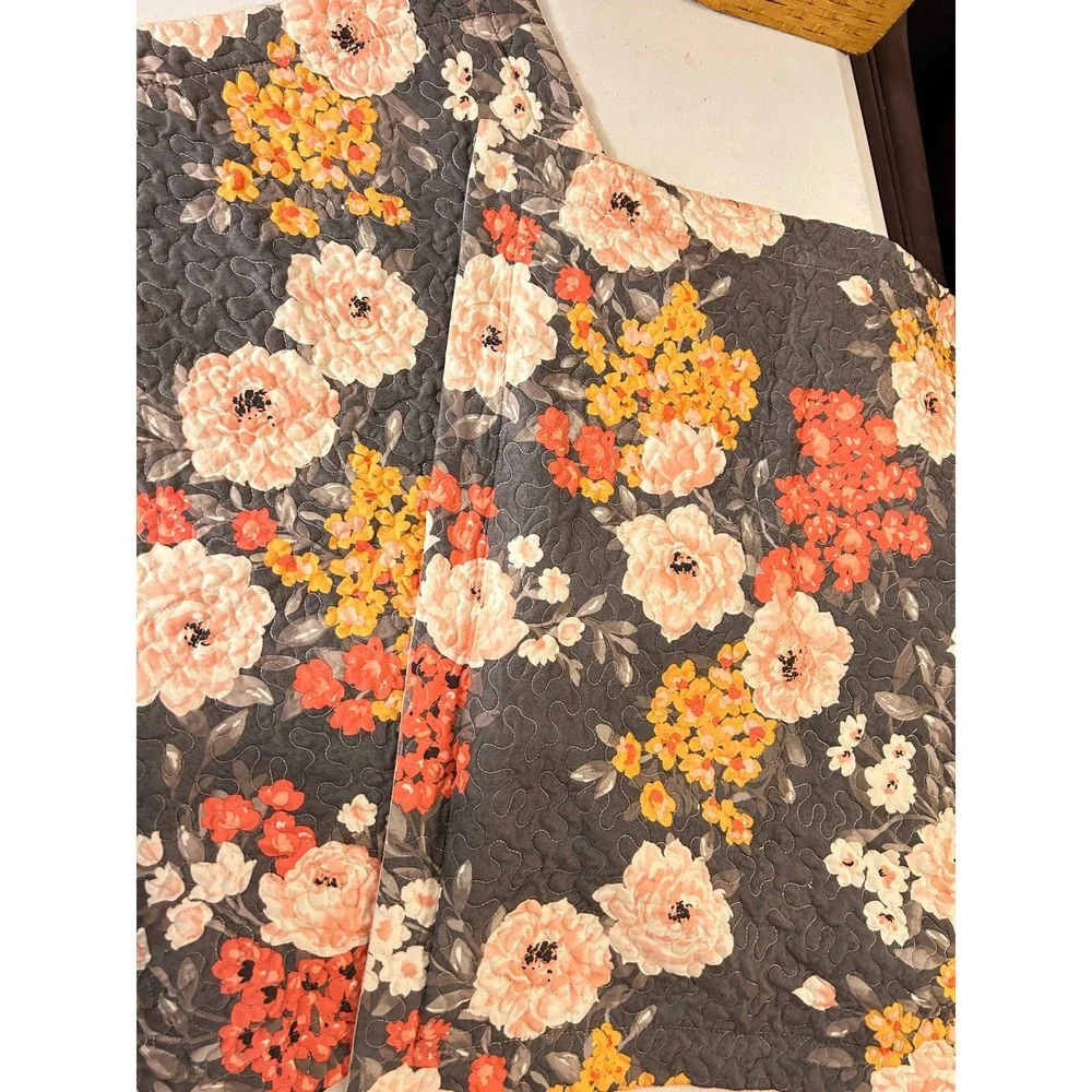 Standard Size Quilted Floral Pillow Shams Set of 2  Envelope Closure